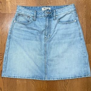 NWOT Madewell curvy denim high-waist straight mini skirt in fitzgerald wash
